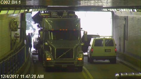 Bankhead Tunnel In Mobile Reopens After Truck Gets Stuck Inside Bankhead Tunnel In Mobile Reopens After Truck Gets Stuck Inside