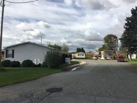 Country View Mobile Home Park Living