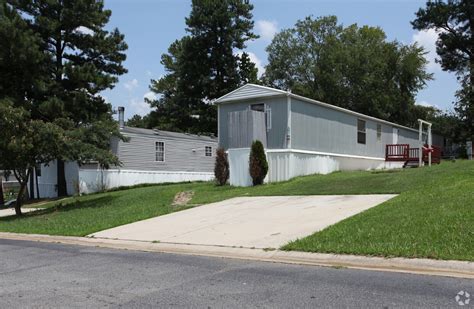 Lakeside Mobile Home Community Living